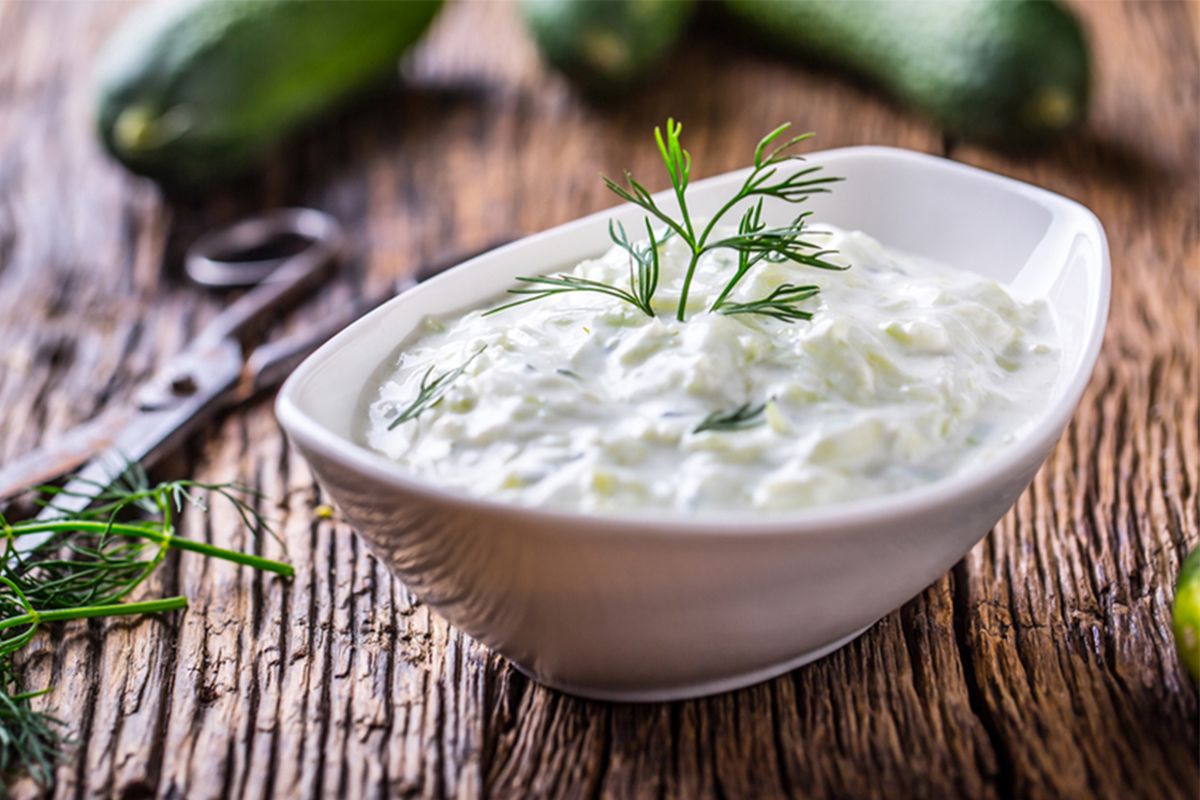 Salse light che vanno d'accordo con la dieta 4 Salse light: tzatziki