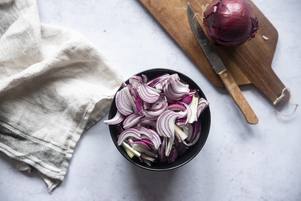 Cipolle in agrodolce: il contorno perfetto a dieta 2 cipolle agrodolce uno