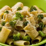 Maccheroni con broccoli gratinati: un primo sfizioso a dieta 1 maccheroni broccoli gratinati