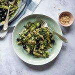 Scarola stufata in padella, un contorno napoletano gustoso 1 scarola saltata