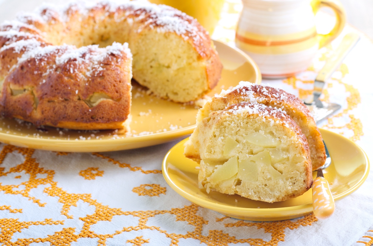 Ricette con le pere: idee sfiziose e light 6 Torta con cocco e pere: la ricetta