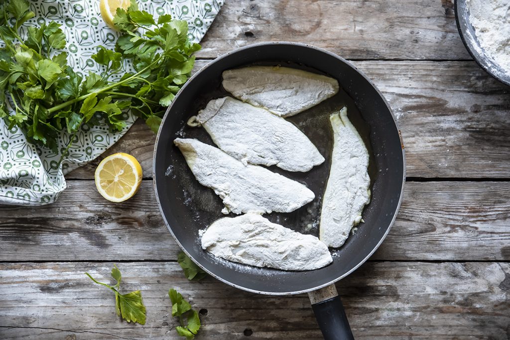 Platessa alla mugnaia: ricetta facile e veloce per un secondo piatto di pesce gustoso 3 platessa due 1