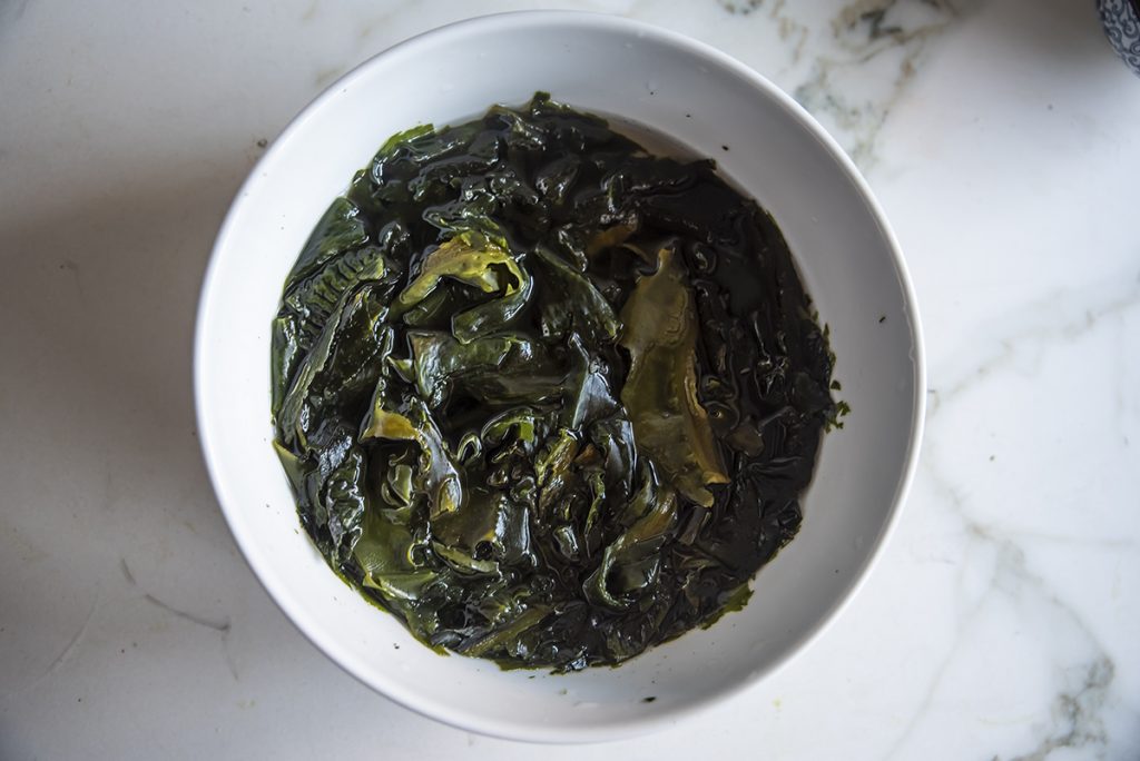 Insalata di alghe wakame superfood: la ricetta passo passo 2 alghe uno