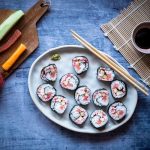 Futomaki con salmone e uova di lompo 1 futomaki