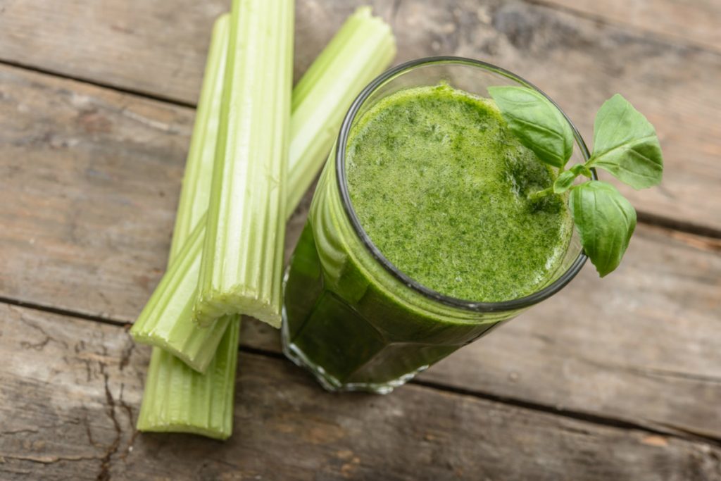 Sedano e sedano rapa: 5 ricette fresche e light 1 ricette con sedano, smoothie al sedano