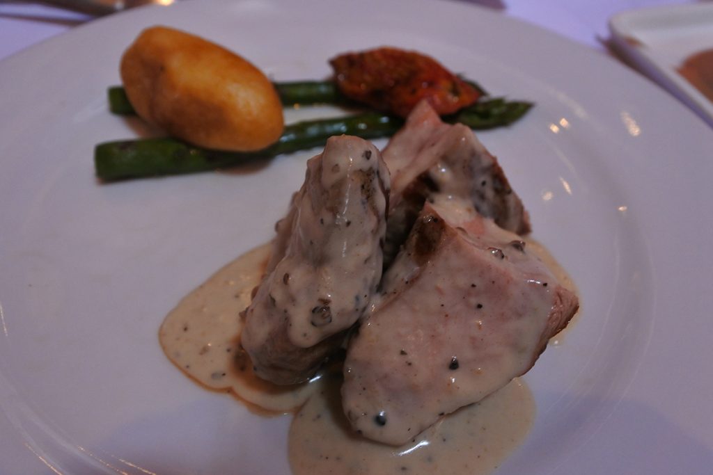Viaggio in Perù: Titicaca, Machu Picchu, Cuzco 13 cuzco ristorante cicciolina carne di alpaca 1