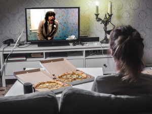 Perch&eacute; mangiare davanti alla televisione &egrave; una cattiva abitudine? Risponde il nutrizionista