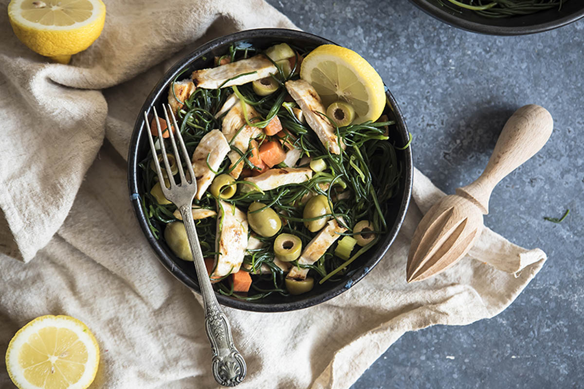 Ricette con agretti: idee semplici e leggere per tutti i giorni 1 ricette con agretti insalata di pollo con agretti
