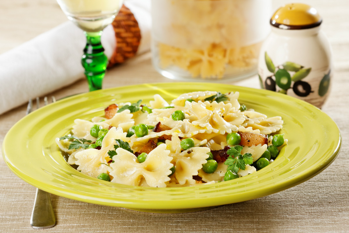 Le migliori ricette con piselli leggere e nutrienti di Melarossa 17 farfalle con piselli