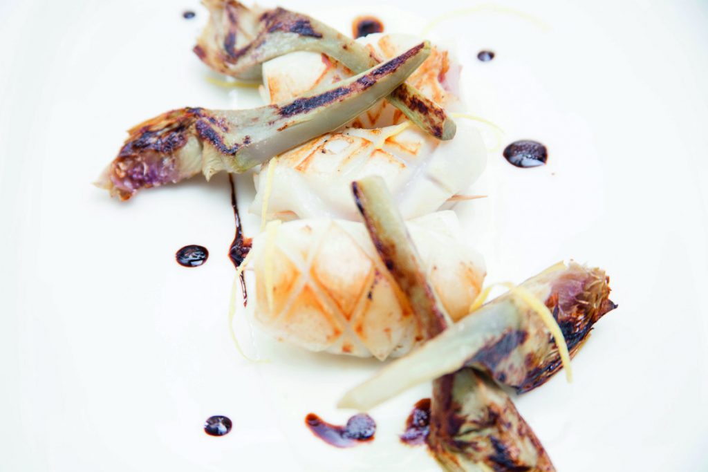 Ricette con salumi: 14 idee sfiziose e light 6 ricette con i salumi involtino di seppia e prosciutto con carciofi yogurt e liquirizia 1