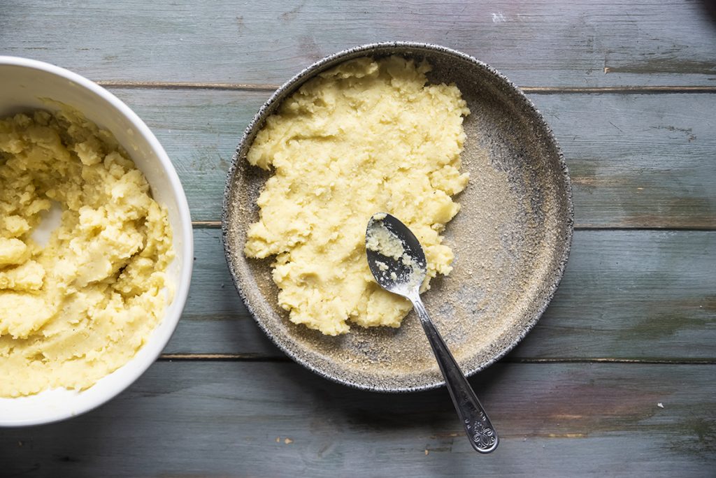 Gateau di patate: passo passo fotografico per una ricetta semplice 3 gateau di patate pangrattato