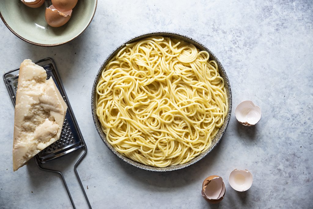 Frittata di spaghetti, una ricetta anti-spreco 3 spaghetti al forno stampo