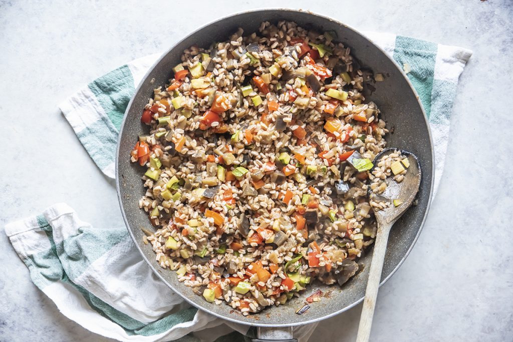 Insalata di farro con melanzane, zucchine e peperoni al basilico 5 insalata di farro