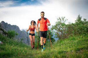 Nordic Walking: benefici, tecnica e consigli per avere l&rsquo;attrezzatura giusta