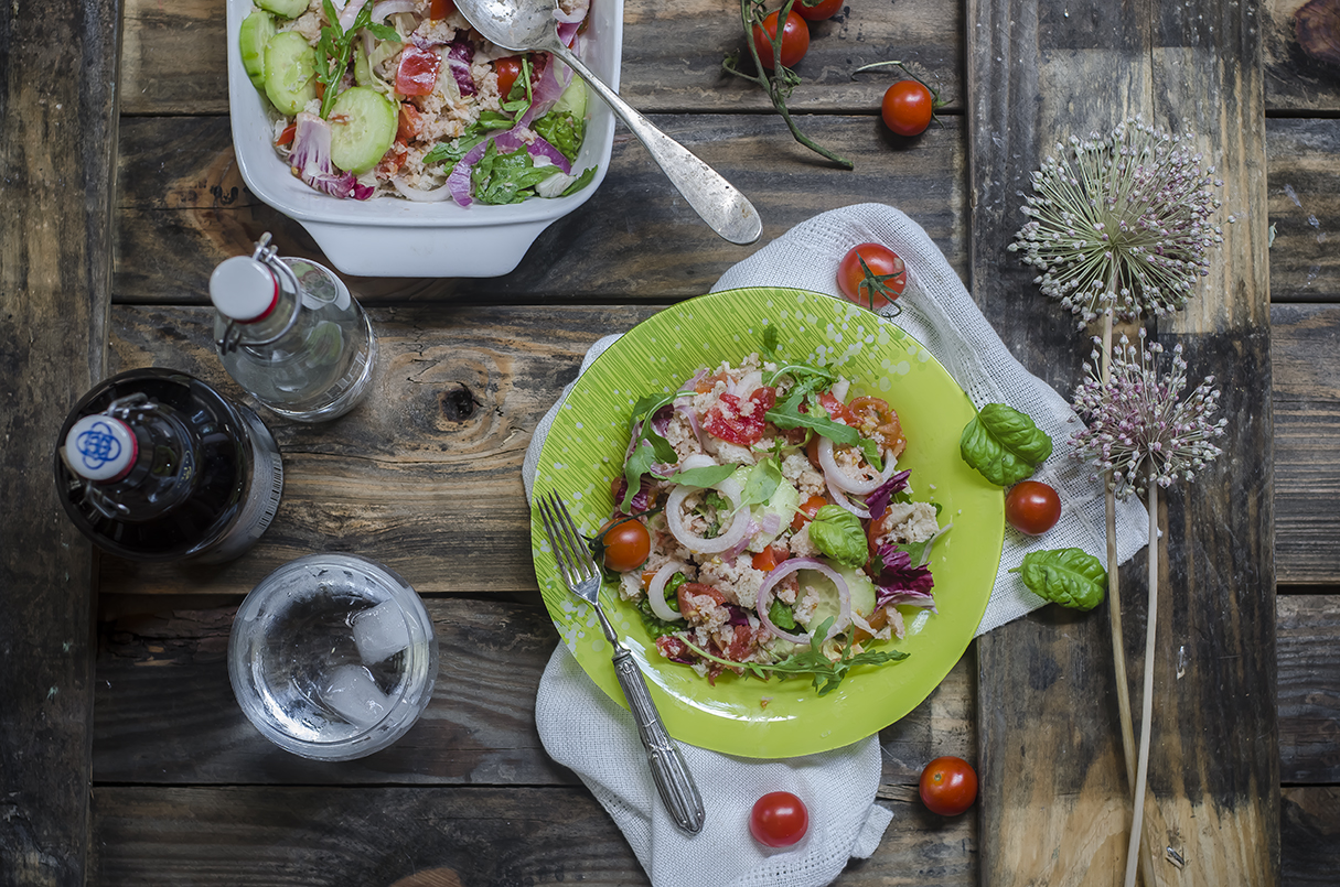 Ricette antispreco: 7 idee per riciclare con gusto e leggerezza 7 panzanella di verdure