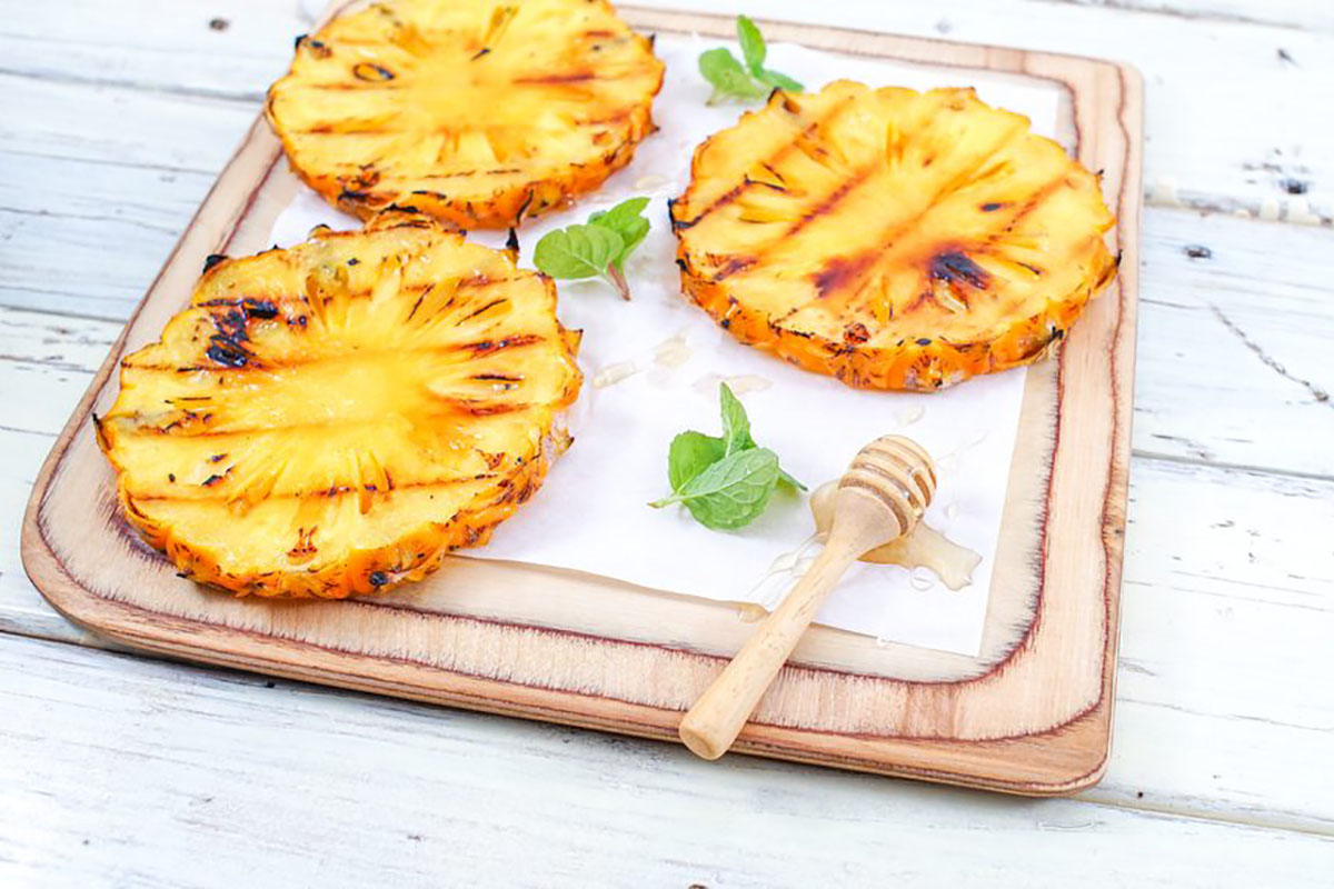 Ricette con ananas: idee fresche e leggere 8 ricette con ananas: ananas grigliato