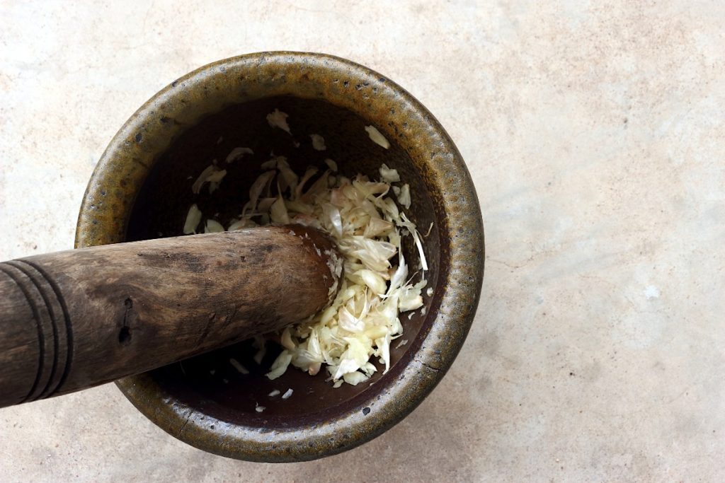 Salsa aioli: ricetta sana e leggera con aglio 2 salsa aioli con aglio