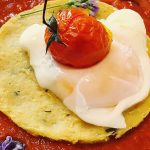 Spuma di pachino con panella croccante e uovo in camicia 1 spuma di pachino