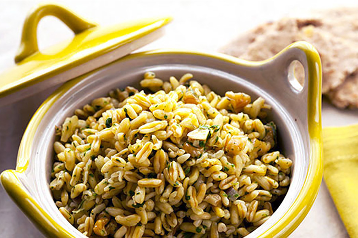 Ricette con kamut: 8 idee nutrienti e leggere 2 ricette con kamut insalata di kamut con noci e prezzemolo