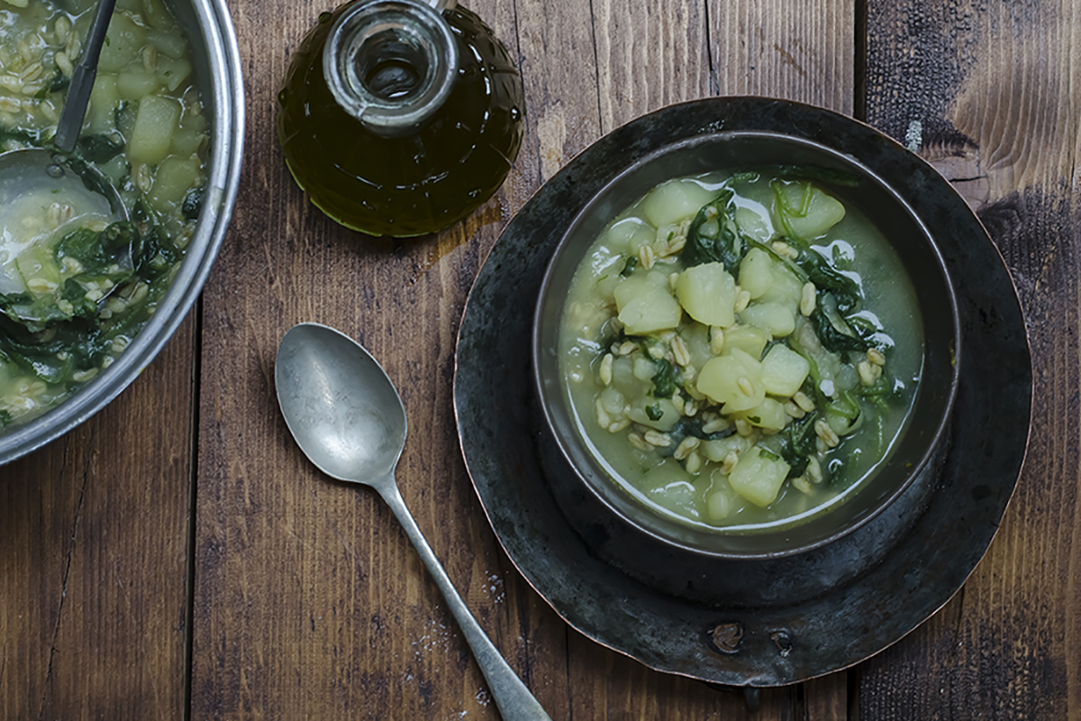 Ricette con kamut: 8 idee nutrienti e leggere 6 ricette con kamut zuppa di patate bietole e kamut
