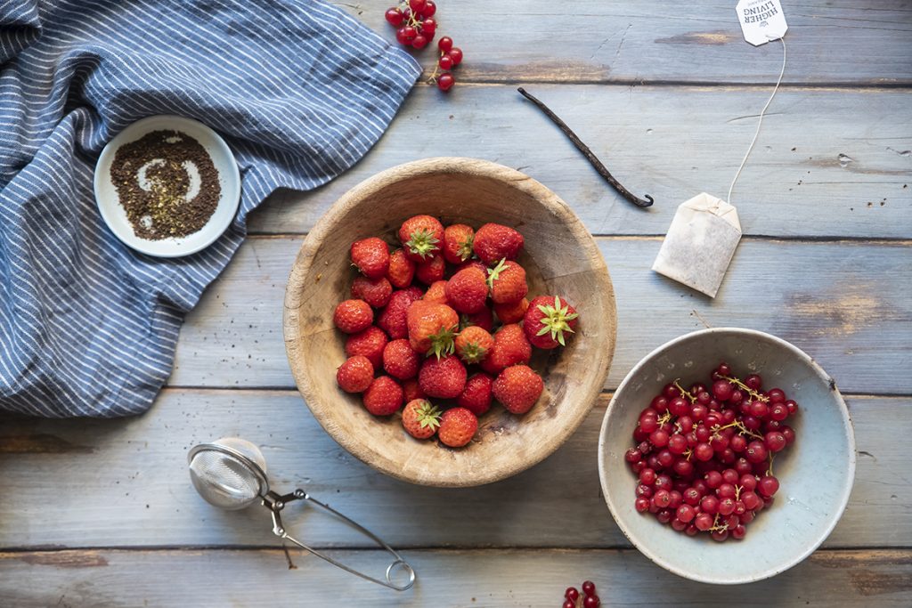Tè earl grey con vaniglia, fragole e ribes: ricetta e proprietà 3 te all earl grey con vaniglia fragole ribes