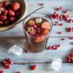 Tè earl grey con vaniglia, fragole e ribes: ricetta e proprietà 1 te earl grey con fragole e ribes