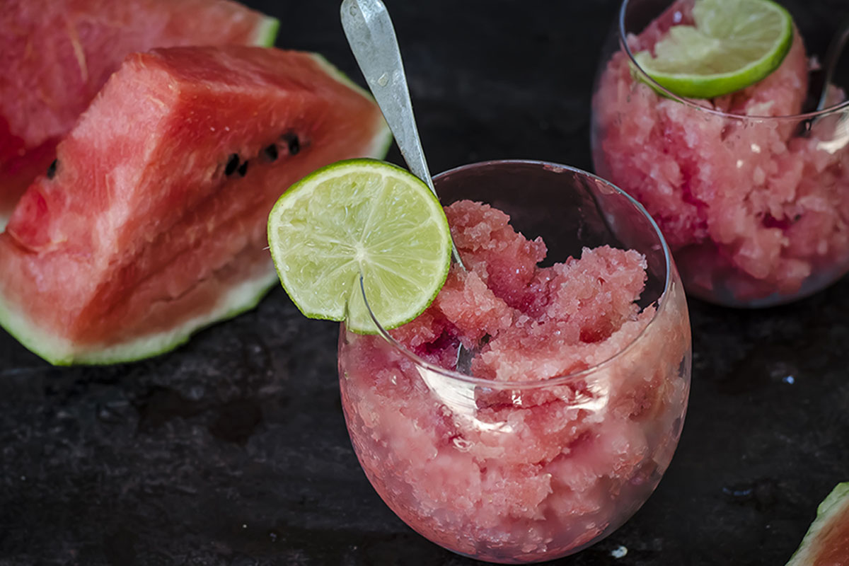 Anguria: calorie, proprietà e valori nutrizionali, benefici e idee per gustarla 9 sorbetto anguria 1