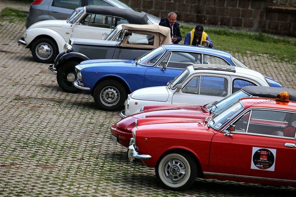 Umbria: a zonzo nel cuore verde dell’Italia 1 Auto d'epoca al circuito Condito ad arte