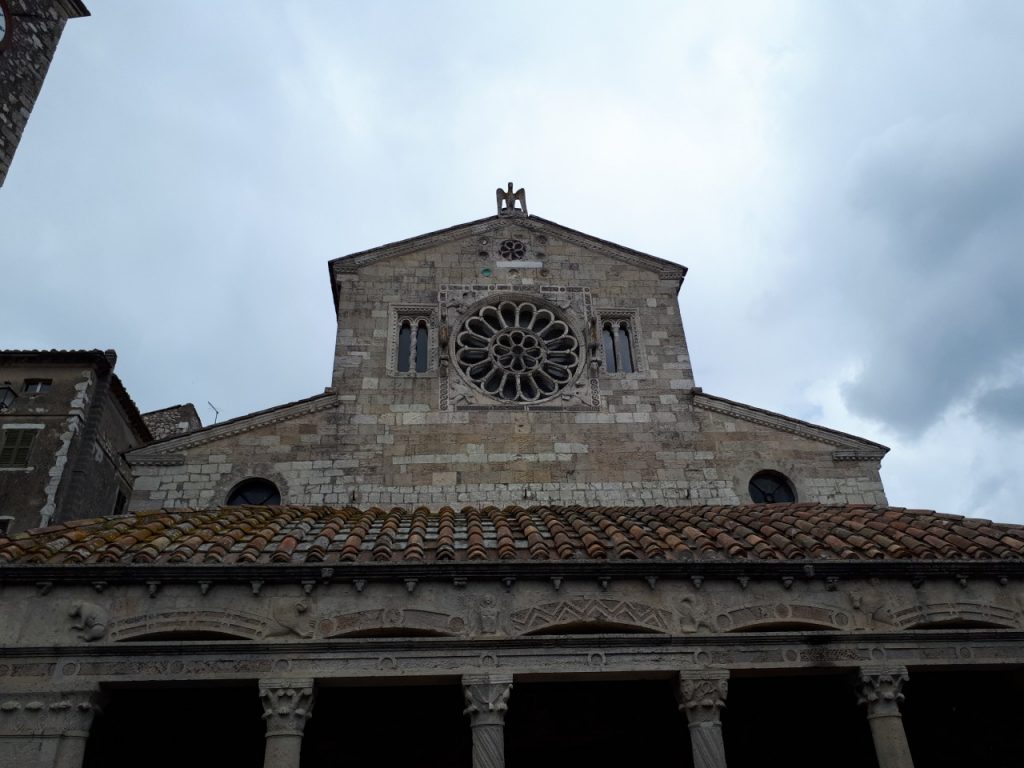 Umbria: a zonzo nel cuore verde dell’Italia 30 lugnano in teverina santa maria assunta 1