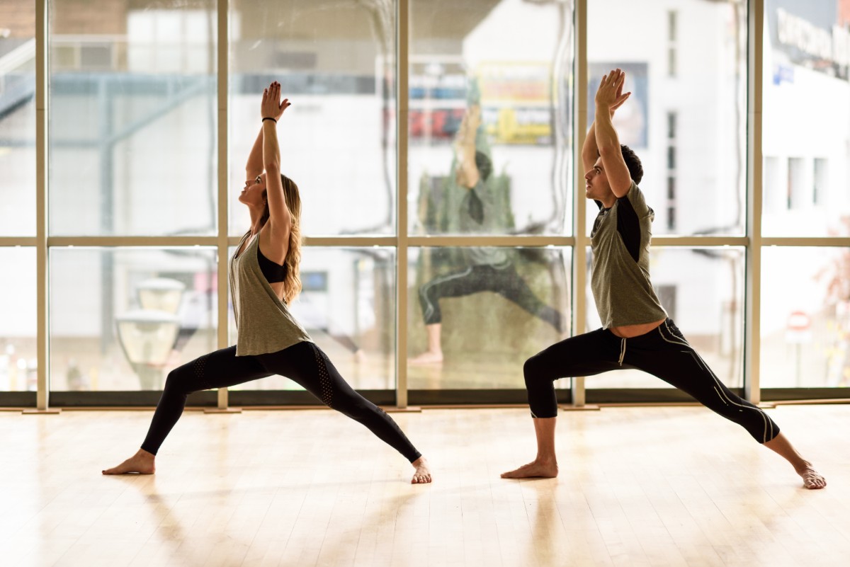 Posizioni yoga: gli Asana più importanti per principianti, intermedi e avanzati 2 posizioni yoga: la guida illustrata