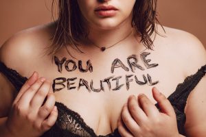 Bulimia: che cos&rsquo;&egrave;, sintomi, cause, a chi rivolgersi per curare questo disturbo alimentare
