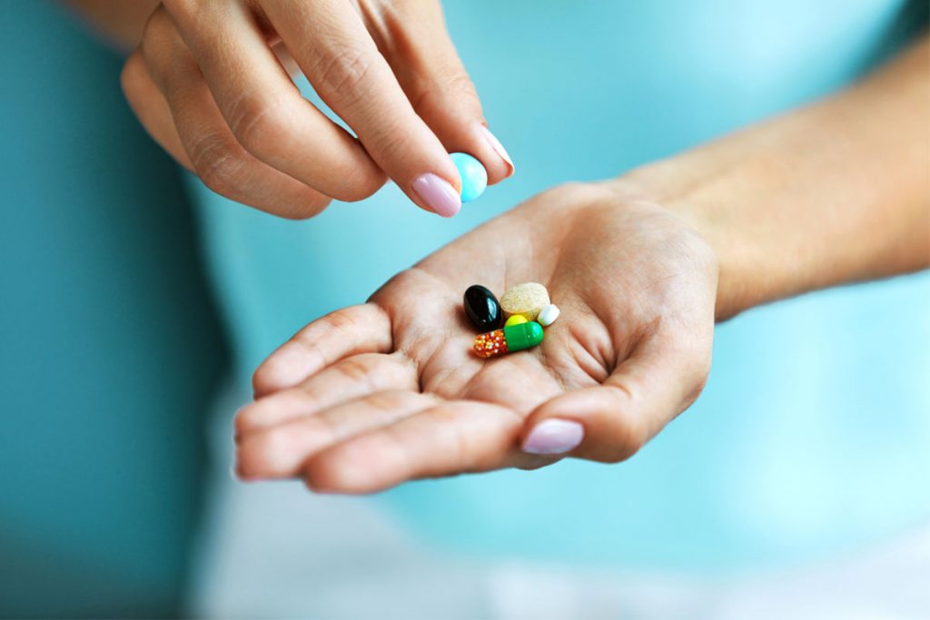 Integratori: non curano e non sostituiscono una dieta sana. Il decalogo del Ministero della Salute 1 Integratori alimentari: 10 regole per usarli in modo corretto