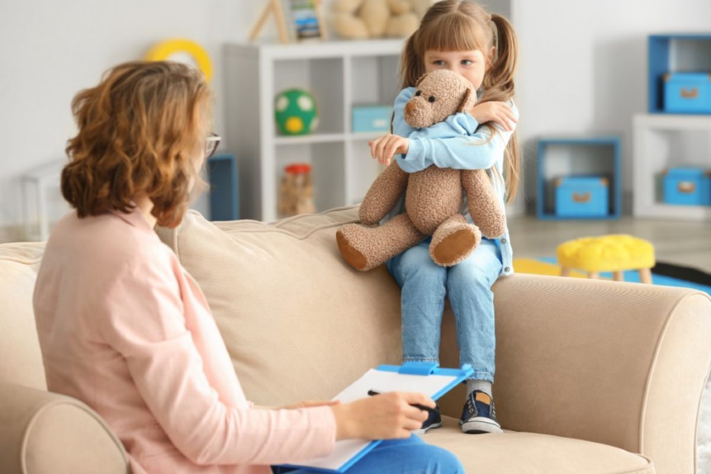 Picacismo: cos'è, sintomi e come curare questo disturbo alimentare 5 pica: cure psicologiche per bambini