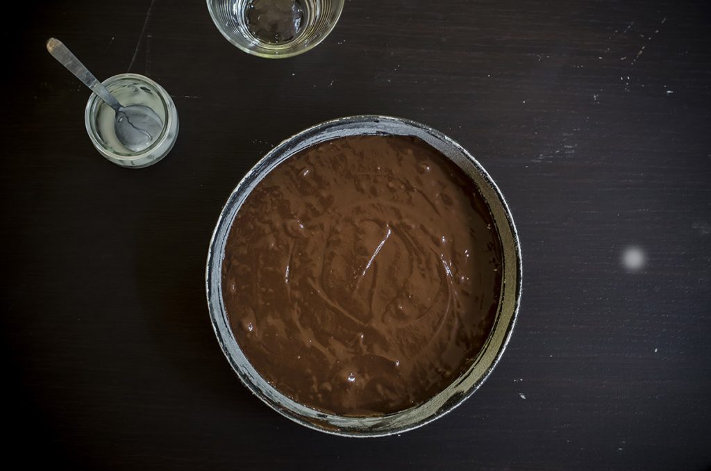 Torta light al cacao e yogurt: un dolce soffice e veloce da preparare 5 torta light cacao teglia