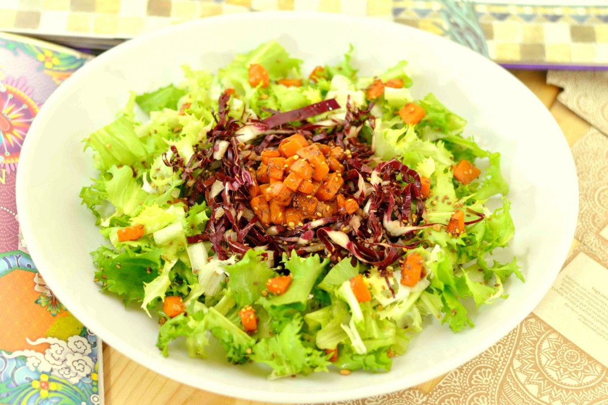 Indivia e scarola: 11 ricette light e appetitose 11 insalata indivia riccia
