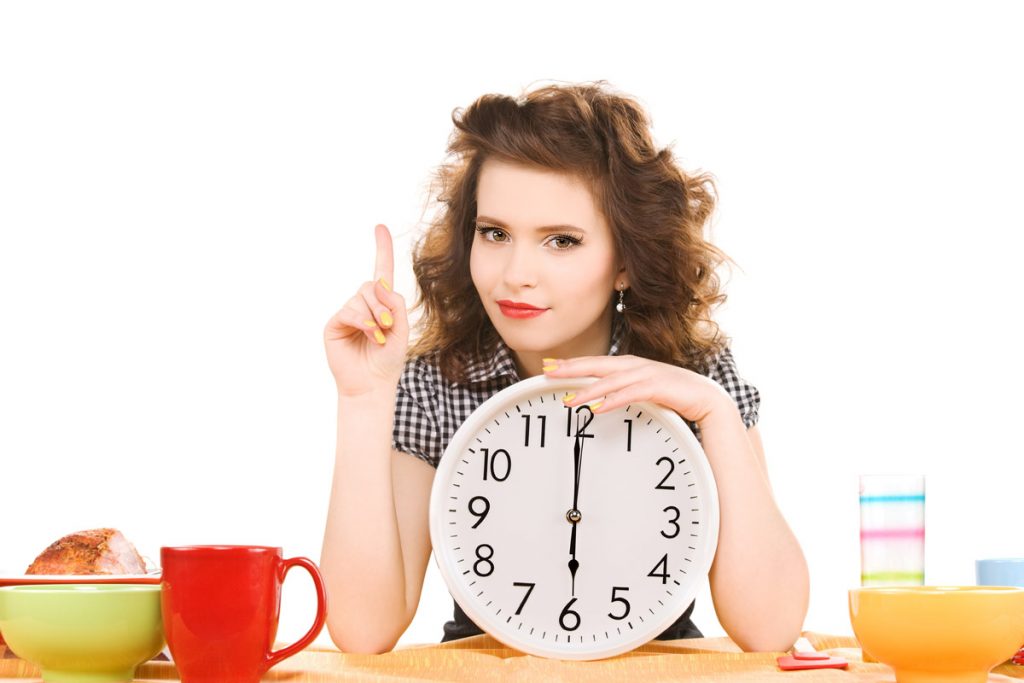 Mangiare tanto la sera fa male alla salute del cuore 1 Troppe calorie dopo le 18 sono un rischio per la salute del cuore