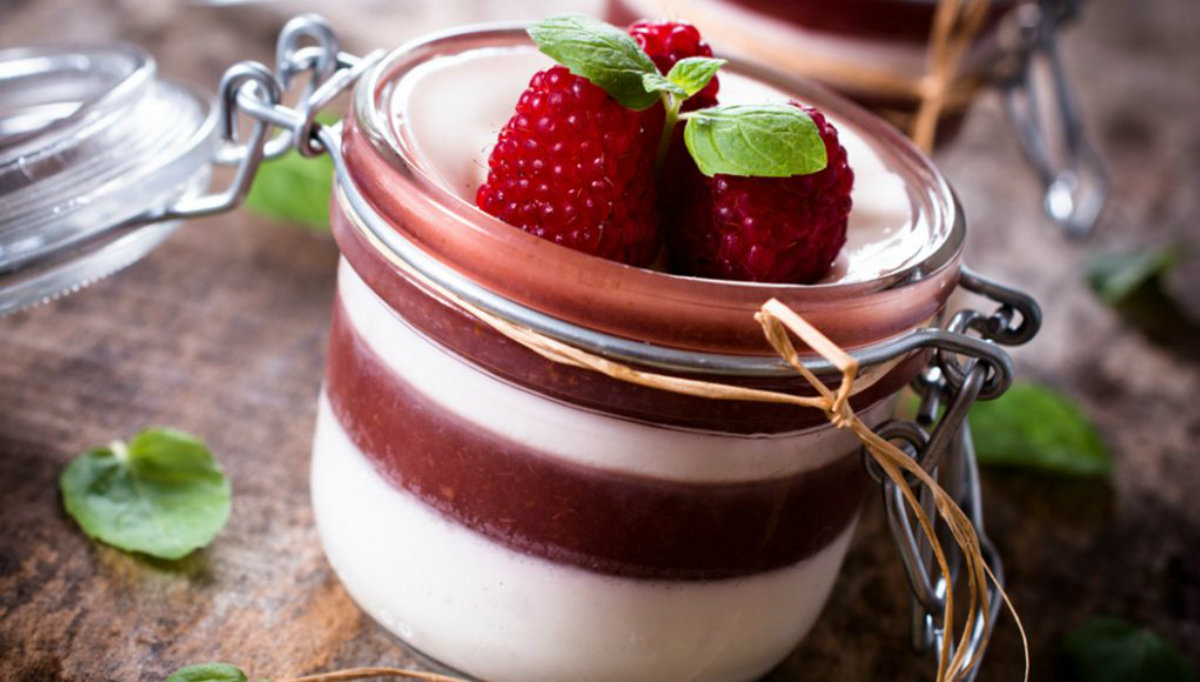 Lamponi: proprietà, valori nutrizionali, benefici per la salute e usi in cucina 7 panna cotta con i lamponi