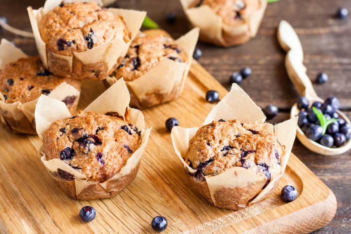 Ricette con i mirtilli: idee colorate e gustose 4 Muffin ai mirtilli: la ricetta