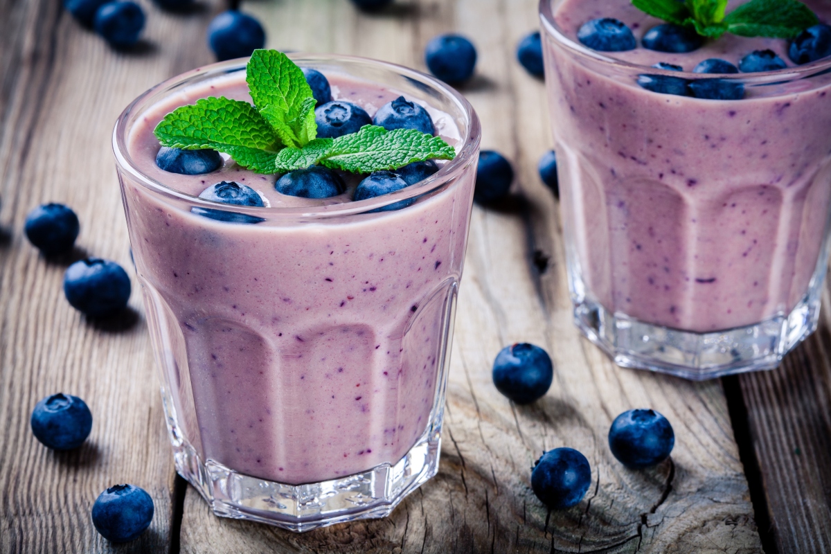 Ricette con i mirtilli: idee colorate e gustose 14 Smoothie alla banana e polline: la ricetta