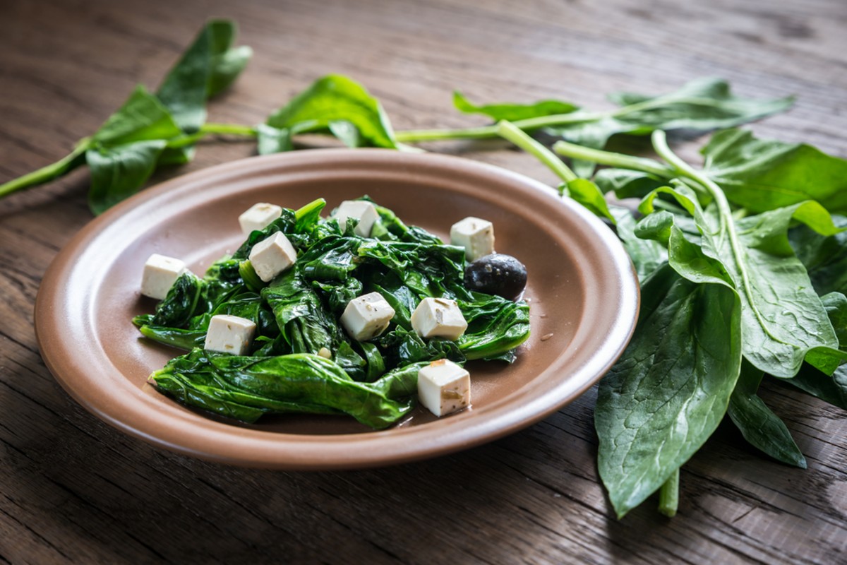 Ricette con spinaci: proposte veloci e sane per fare il pieno di vitamine 25 ricette con spinaci: insalata