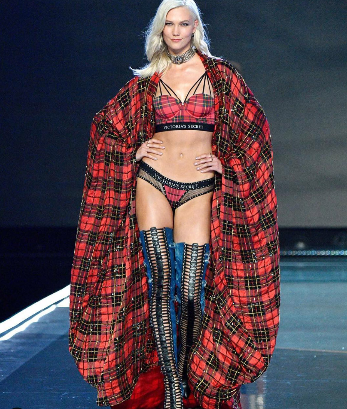 Victoria's Secret cancella lo show di Natale: “Il brand deve evolversi”. Verso un ideale di bellezza meno esclusiva 1 Karlie Kloss, ex Angel di Victoria's Secret