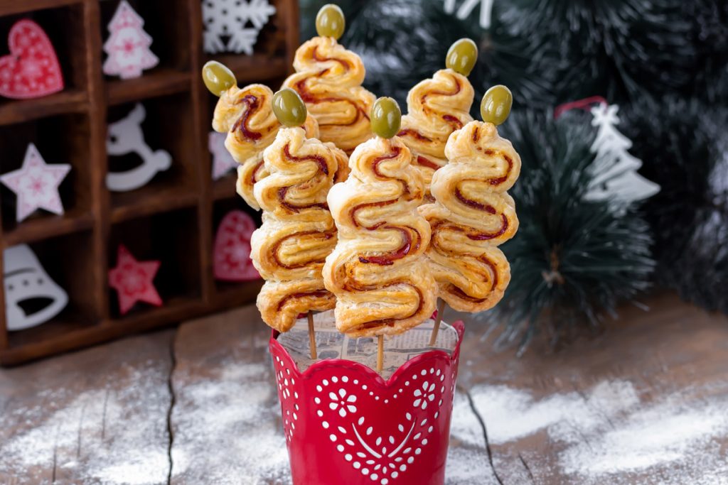 L'antipasto delle feste? E' a forma di albero di Natale! Ecco 3 idee 2 Natale 2019 antipasti albero: spiedini