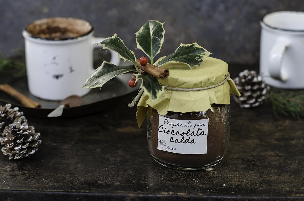 Regali golosi fai da te per Natale: ricette dolci e salate, facile e veloci 4 Regali golosi: preparato per cioccolata calda