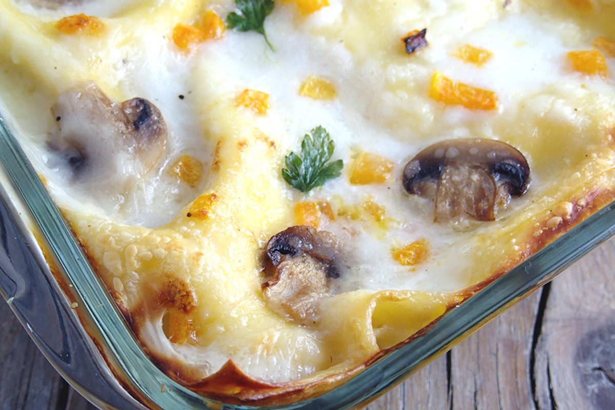 Primi piatti di Natale: 10 ricette leggere e appetitose 10 lasagna zucca funghi