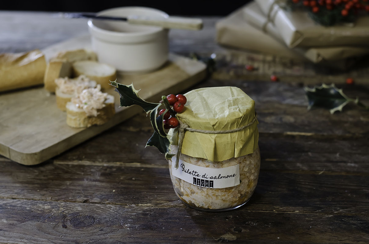 Regali golosi fai da te per Natale: ricette dolci e salate, facile e veloci 8 Regali golosi: rilette di salmone