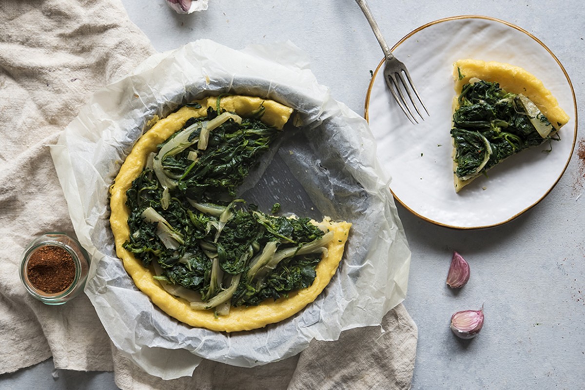 Ricette con il peperoncino: idee piccanti e gustose 5 torta salata di polenta