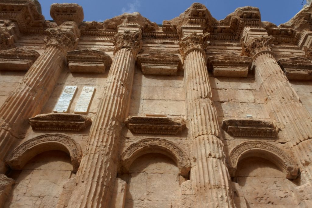 Libano: dalla valle della Bekaa a Tiro 10 baalbek area archeologica di heliopolis 18