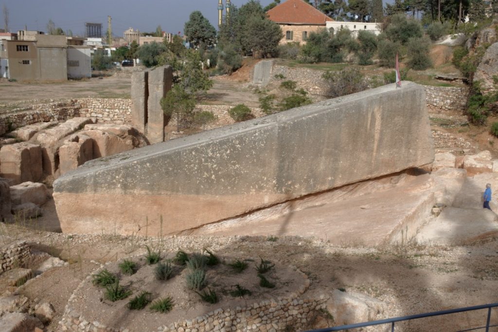 Libano: dalla valle della Bekaa a Tiro 11 baalbek cava col monolite