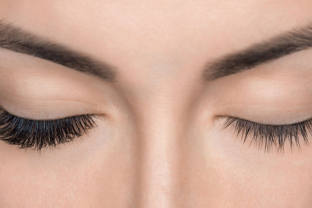 Il microbioma al centro della skincare, bellezza hi-tech e sostenibile, più volume per ciglia e capelli: le tendenze beauty 2020 1 tendenze beauty 2020 ciglia