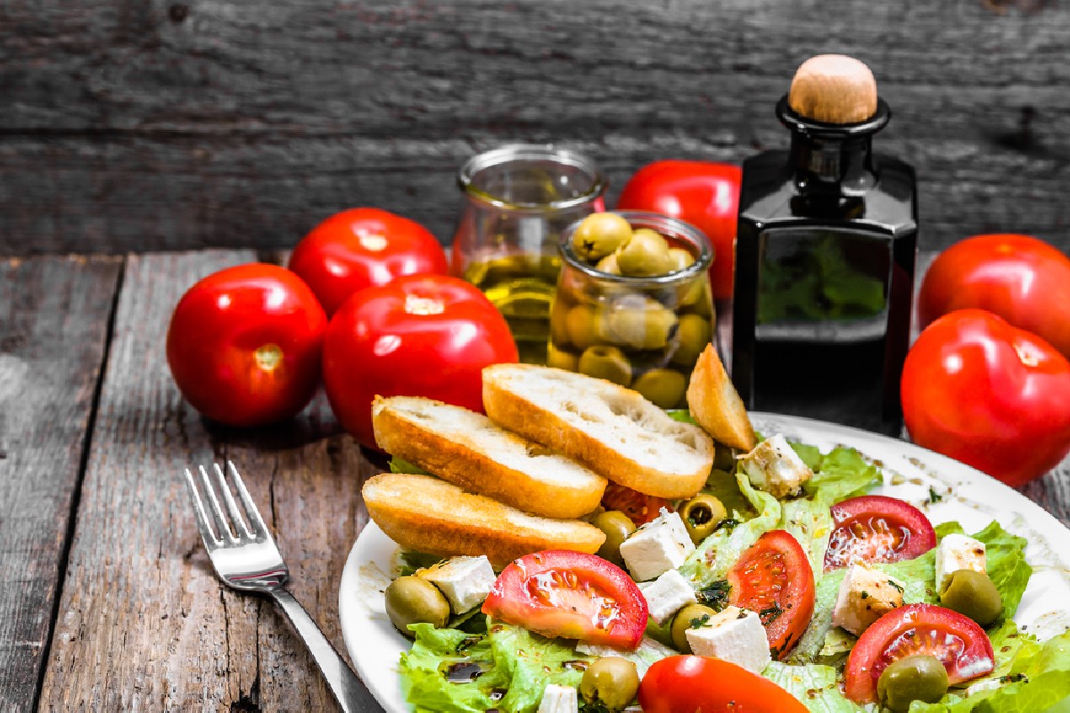 10 cibi da non tenere mai in frigo: scopri quali sono 1 cibi da non tenere in frigo